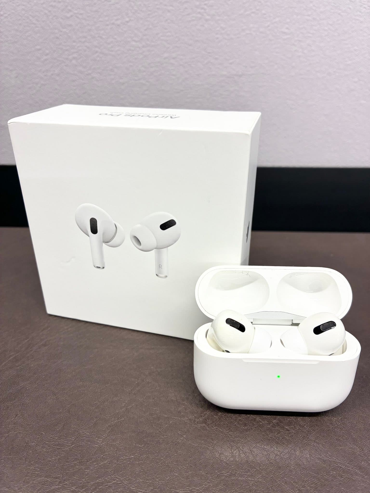 🎧買取実績🎧 【Apple AirPods Pro 第一世代】ご売却いただきました✨