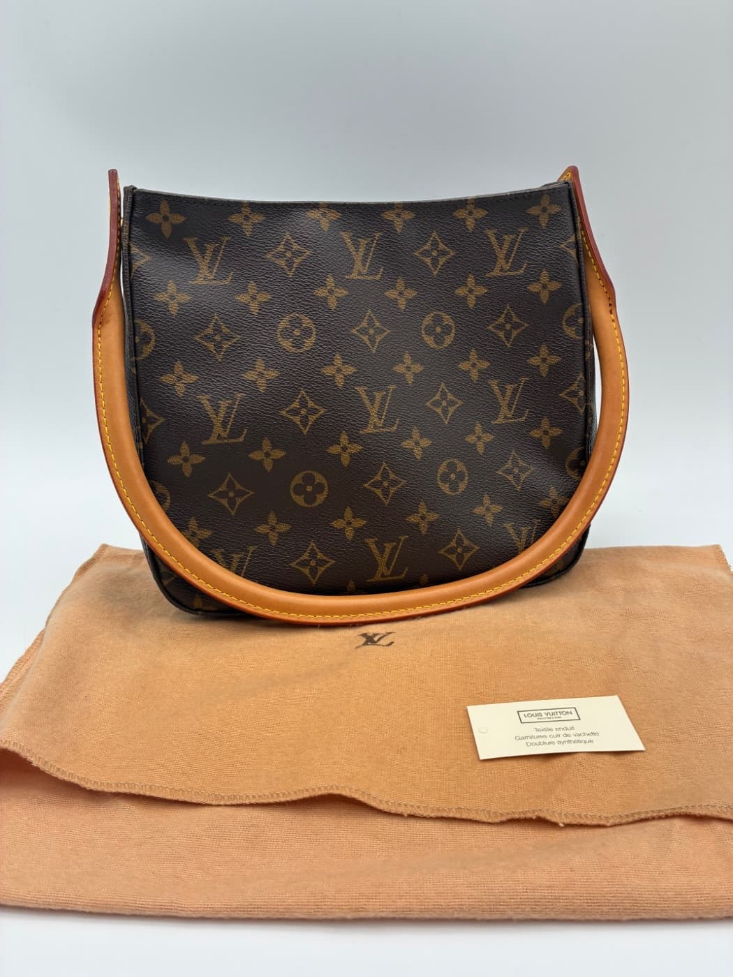 👜 買取実績 👜 『ルイヴィトン モノグラム ルーピング』をお買取させていただきました✨
